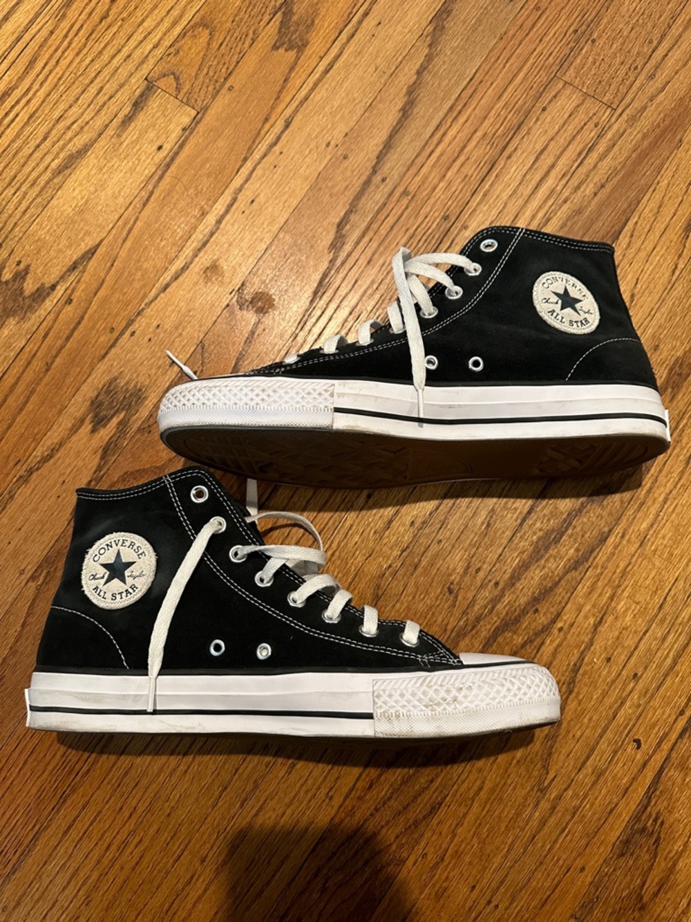 Converse Black and White High-Top Sneakers - Picture 4 of 4